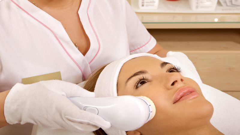 How to Choose the Right Aesthetician for Best Facials Charlotte NC